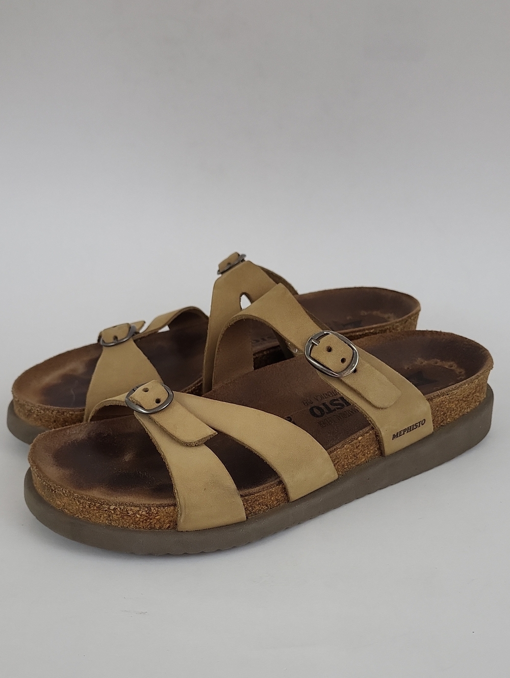 Mephisto Women's Hannel sandals in a tan/nubuck leather Size EU 37 / US 7